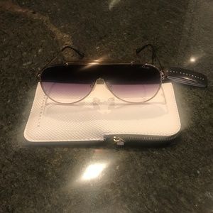 QUAY AUSTRALIA x JLO El Dinero Sunglasses, NWT